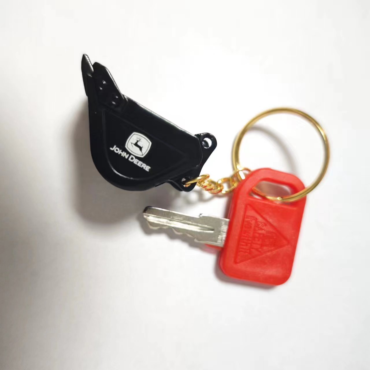 Heavy Equipment Keychain - سلسلة مفاتيح JDR لحفارة John Deere
