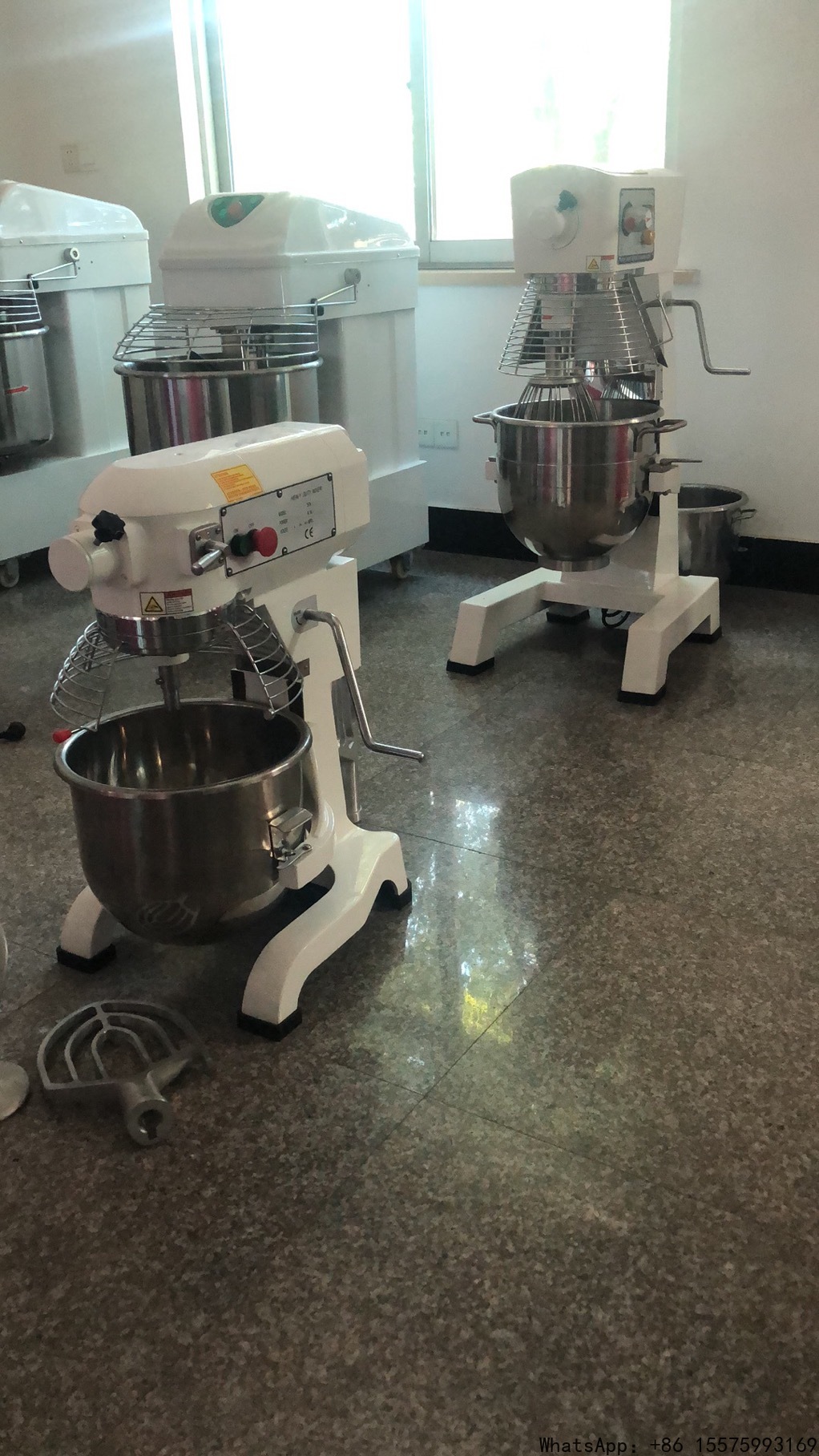 خلاط دقيق أوتوماتيكي بالكامل ل - مراجعة Heavy Equipment Kitchen وسعره
