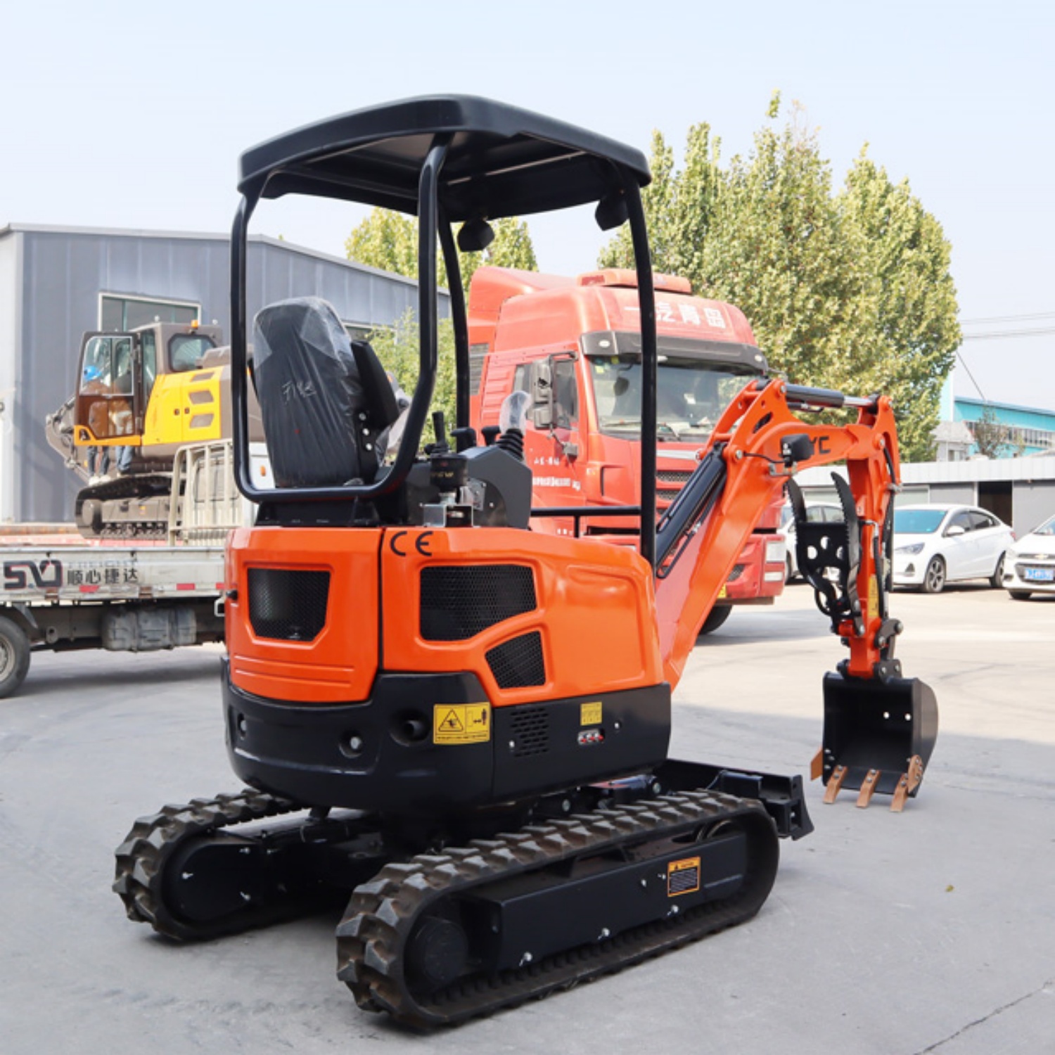 حفارة هيدروليكية زاحفة قابلة ل - مراجعة Heavy Equipment Landscaping وسعره