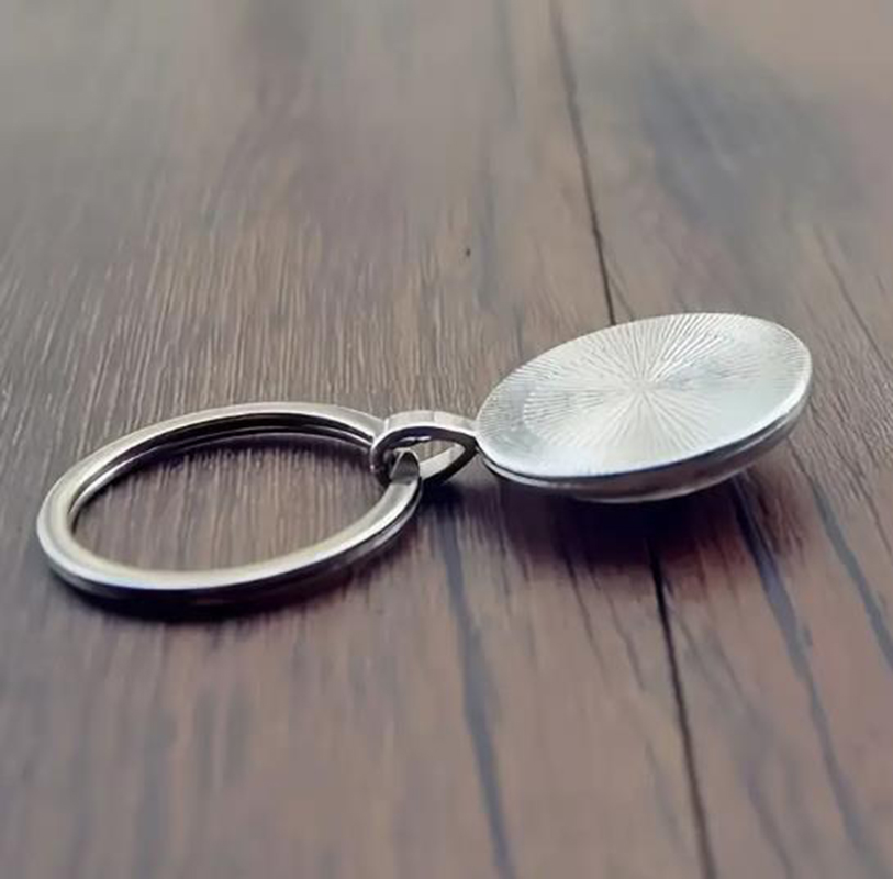 سلسلة مفاتيح جرار زراعي قديمة  - مراجعة Heavy Equipment Keychain وسعره